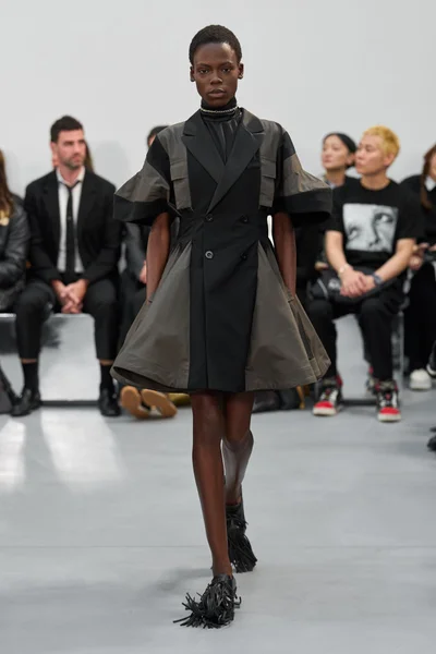 Look 15